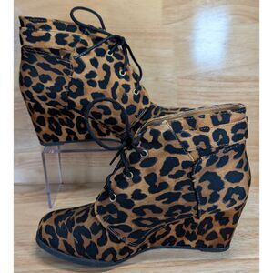 Rampage Maiden Leopard Print Wedge Ankle Boots Women's Size 10M Lace Up Booties